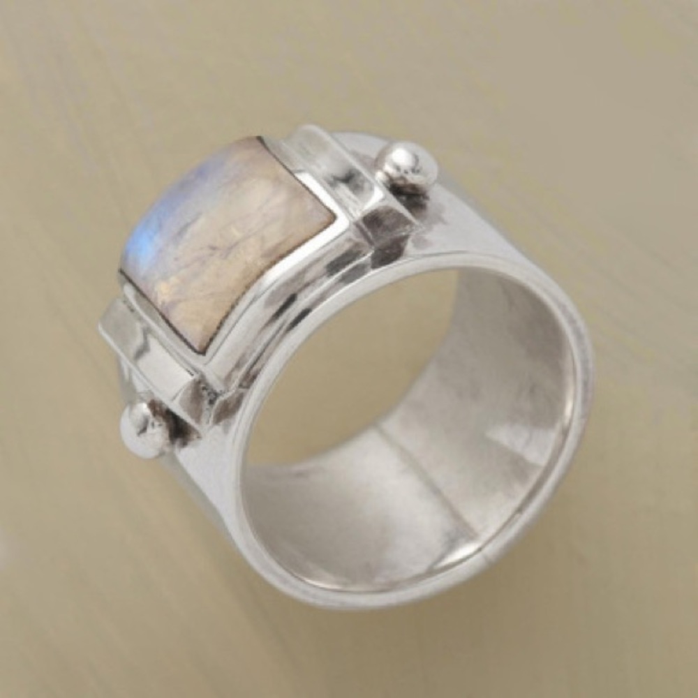❤️‍🔥Top seller Anthropology Vintage Ring❤️‍🔥 - Picture 5 of 8